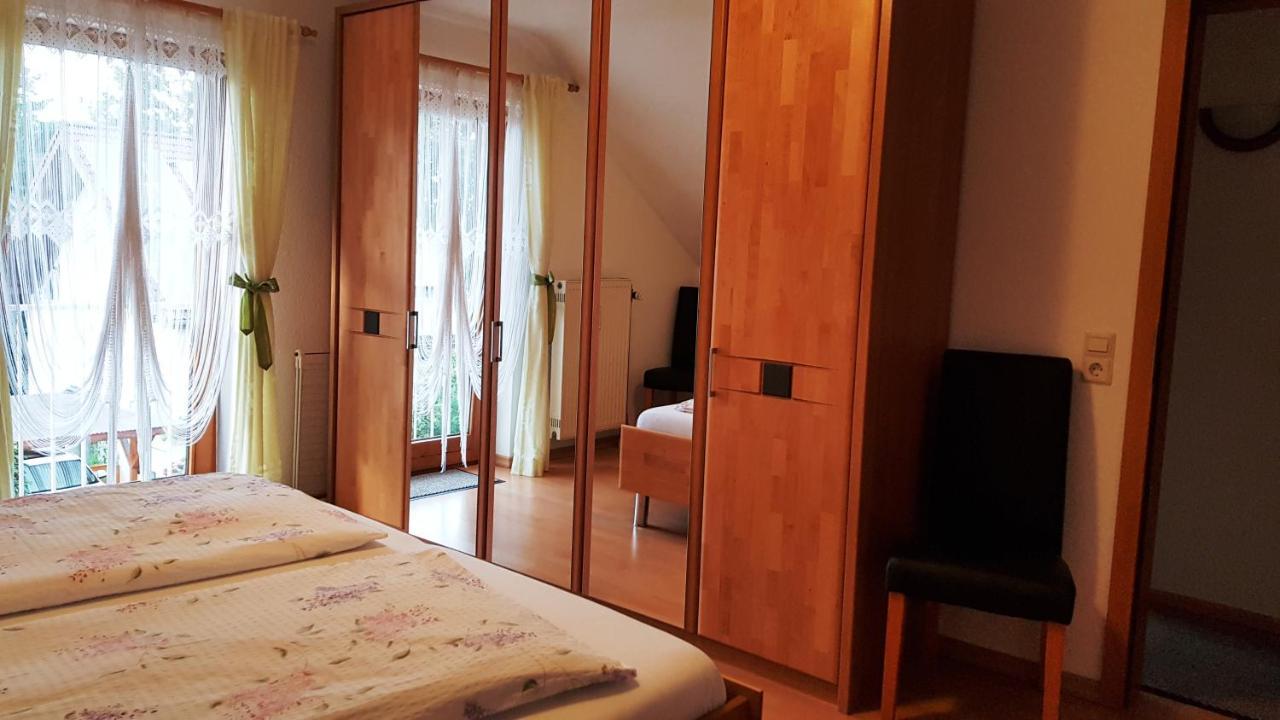 באדן-באדן Ferienwohnung Herrnberg מראה חיצוני תמונה