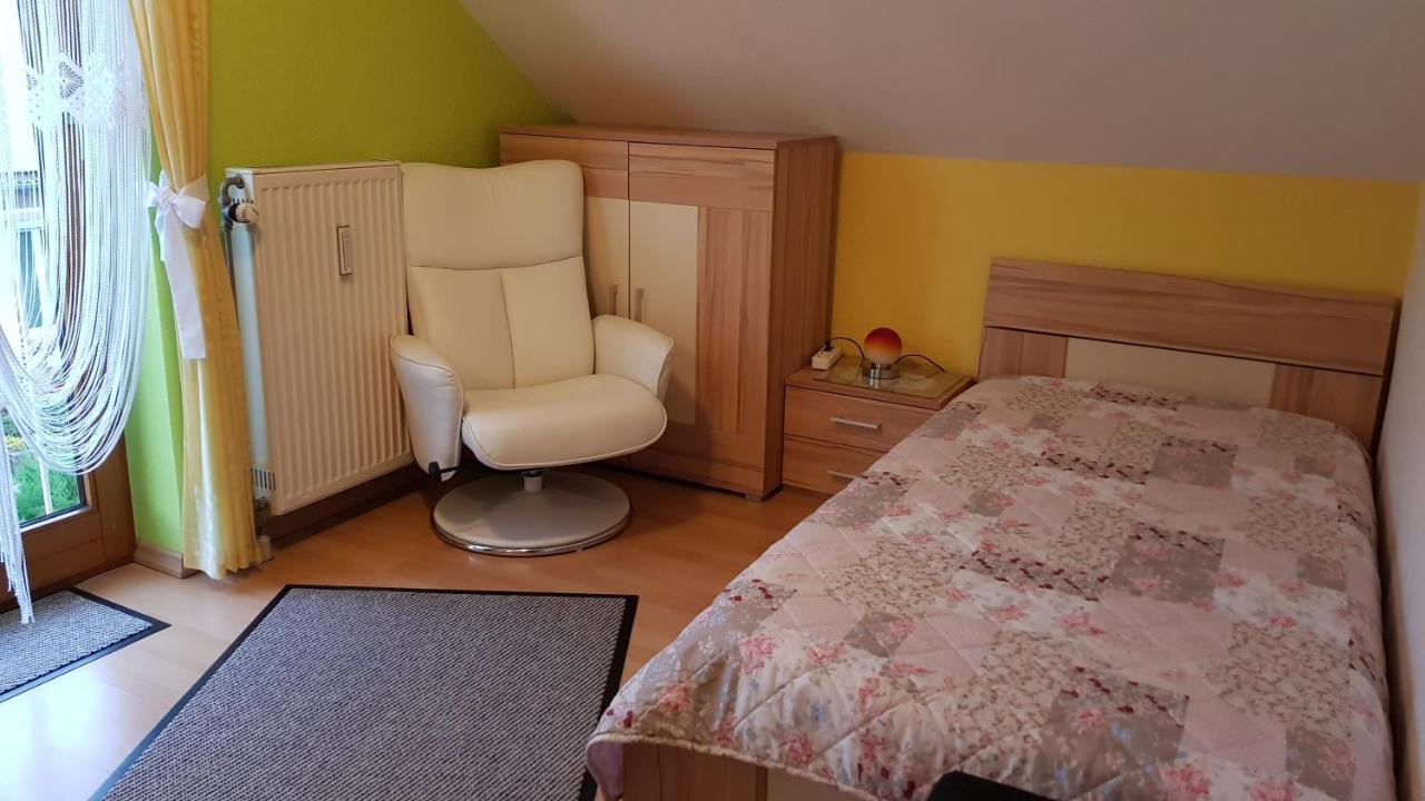 באדן-באדן Ferienwohnung Herrnberg מראה חיצוני תמונה