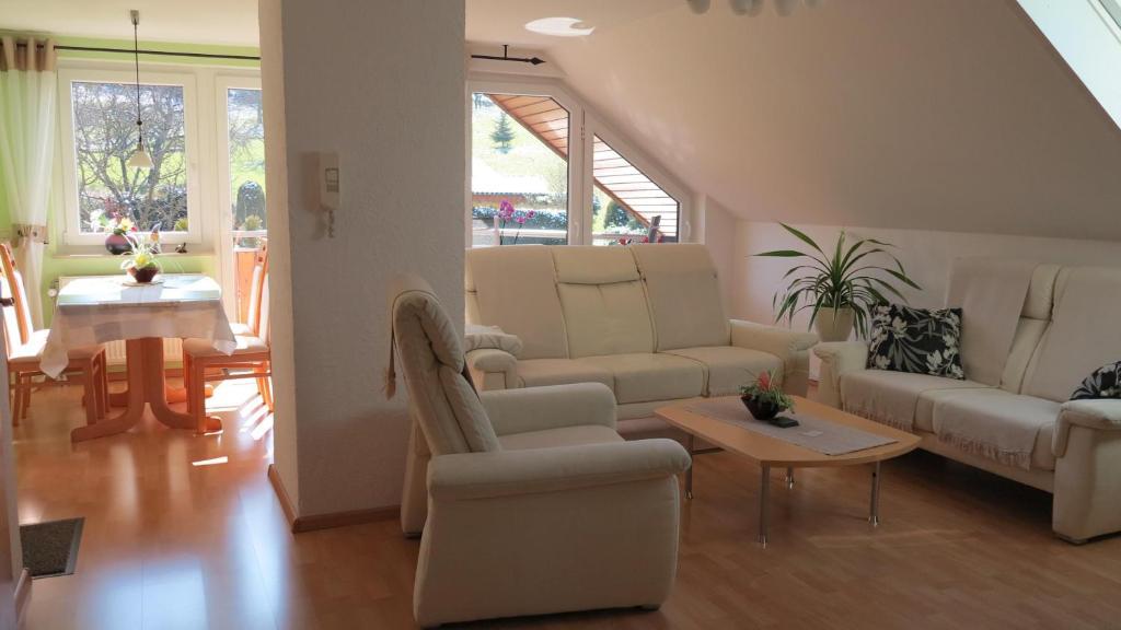 באדן-באדן Ferienwohnung Herrnberg מראה חיצוני תמונה