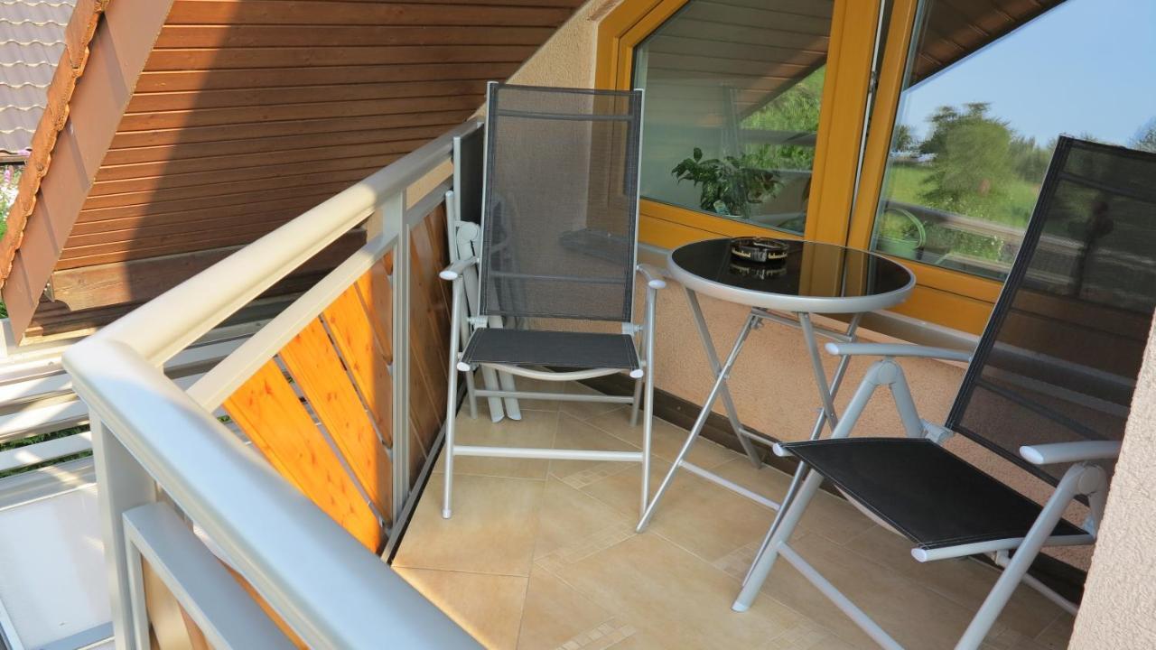 באדן-באדן Ferienwohnung Herrnberg חדר תמונה
